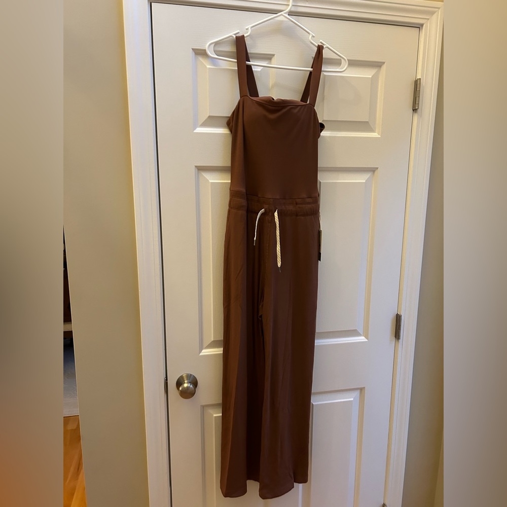 NWT Vuori Mudra Jumpsuit Hazelnut